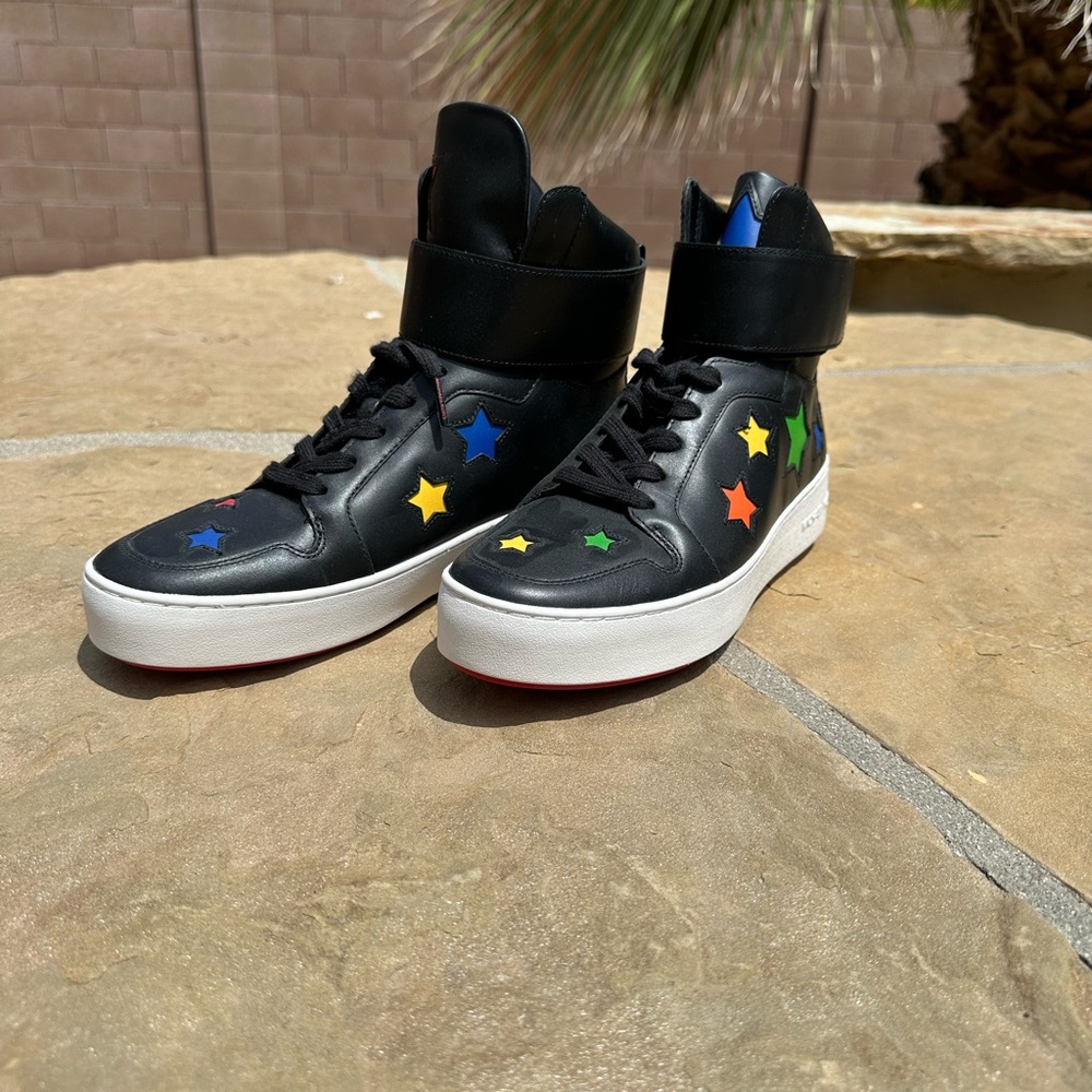 NWOB Michael Kors women’s size 8.5 high tops. - Picture 1 of 6